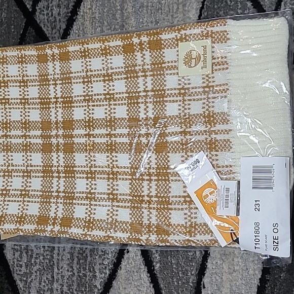 TIMBERLAND BUFFALO PLAID EMBROIDERED LOGO PATCH ACRYLIC ONE SIZE SCARF - Picture 7 of 9